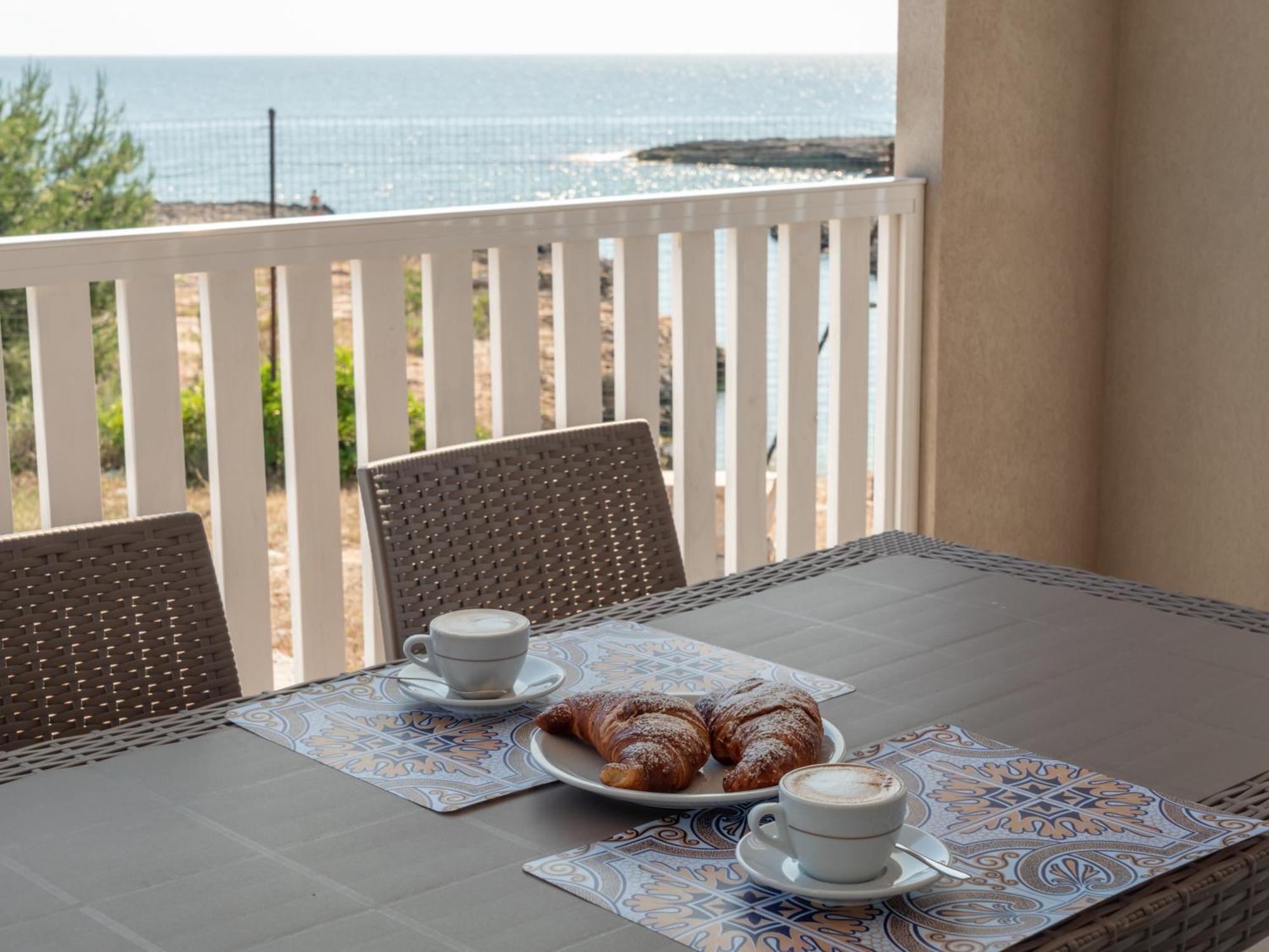 Santo Stefano Village مونوبولي المظهر الخارجي الصورة
